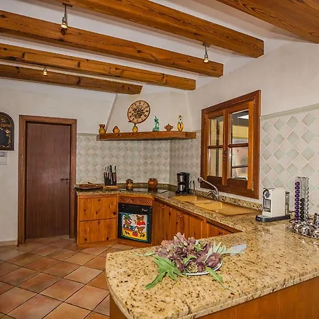 Els Mitjans Holiday home Arta