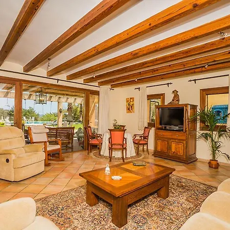 Els Mitjans Holiday home