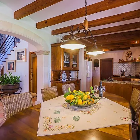 Holiday home Els Mitjans